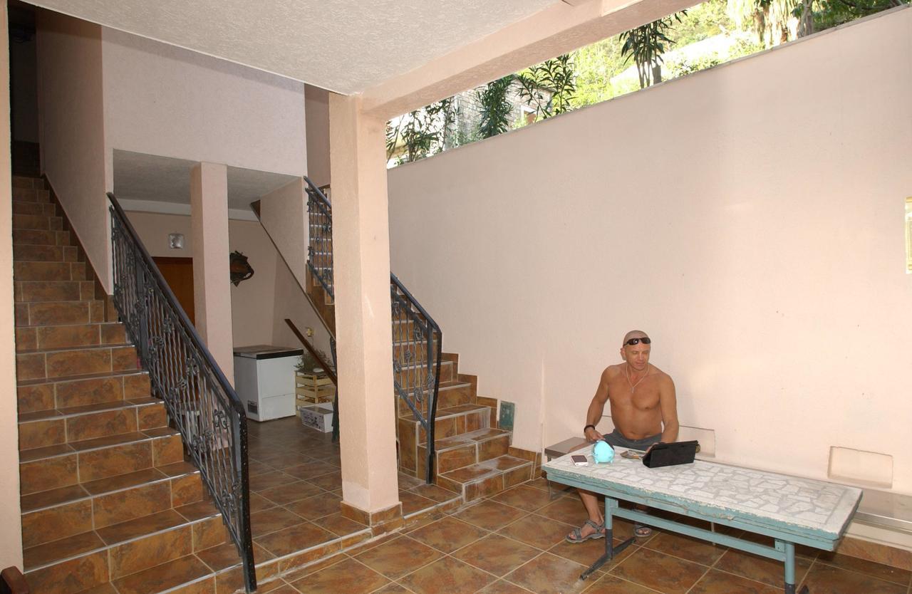 Mm Kovacevic Apartments Petrovac na moru Exterior foto